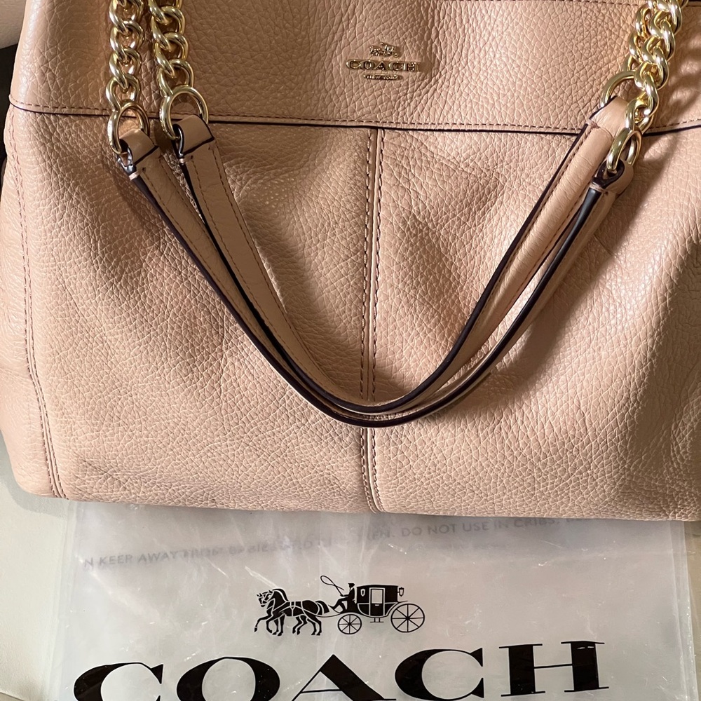 Coach Tan and Gold Shoulder Bag with Signature Design - Picture 3 of 16